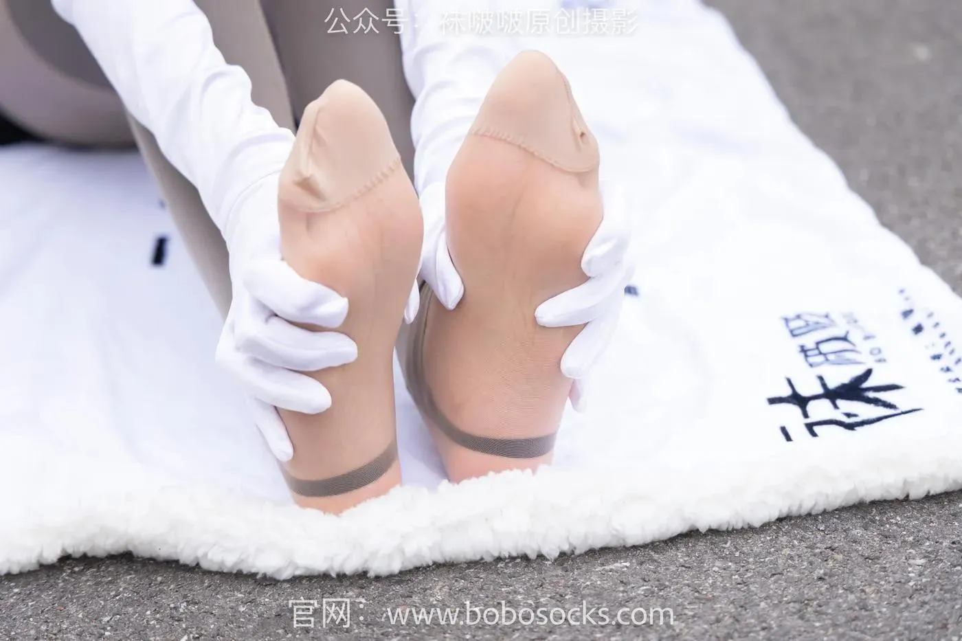 [BoBoSocks袜啵啵]NO.146 小甜豆-高跟长靴、黑色踩脚裤、肉丝 [154P]插图1